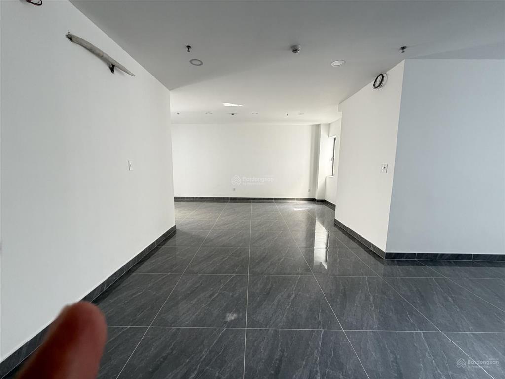 Cho thuê tầng trệt chung cư mini 563 nguyễn duy trinh  180m2 mặt tiền nguyễn duy trinh, quận 2
