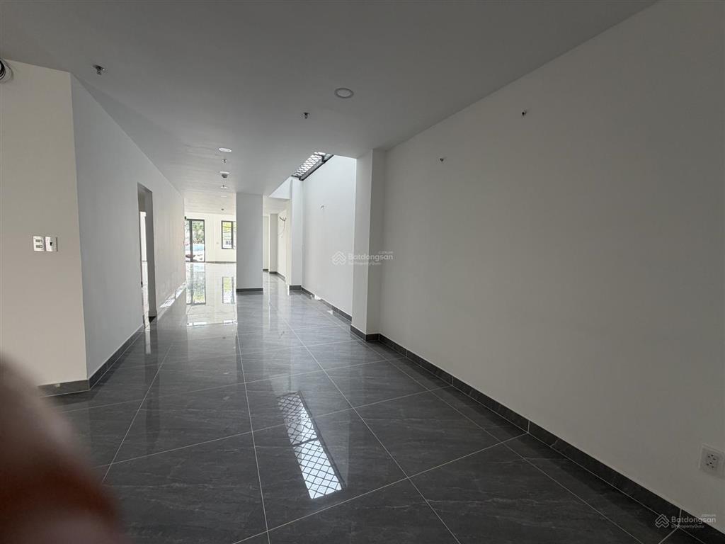 Cho thuê tầng trệt chung cư mini 563 nguyễn duy trinh  180m2 mặt tiền nguyễn duy trinh, quận 2