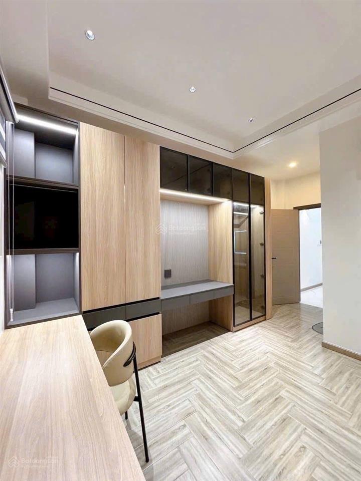 Bán nhà giá ngộp hiếm nguyễn trường tộ, p12, quận 4, dt 63 m2 có hđ thuê sẵn 24tr/th