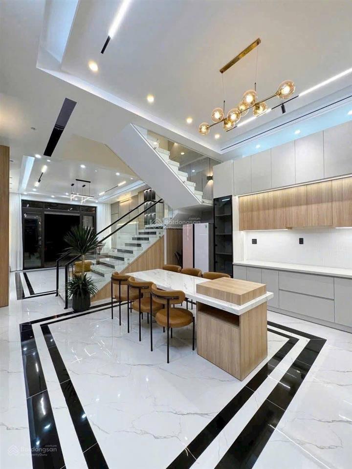 Bán nhà giá ngộp hiếm nguyễn trường tộ, p12, quận 4, dt 63 m2 có hđ thuê sẵn 24tr/th