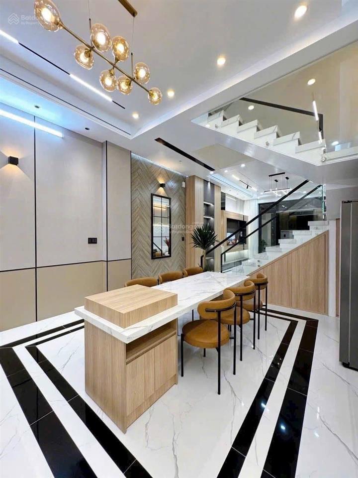 Bán nhà giá ngộp hiếm nguyễn trường tộ, p12, quận 4, dt 63 m2 có hđ thuê sẵn 24tr/th