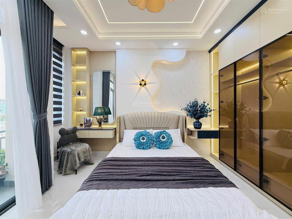 Cần vốn kinh doanh vợ chồng tôi bán nhà ba tháng hai  p12  q10. 67,9m2, gần vạn hạnh mal