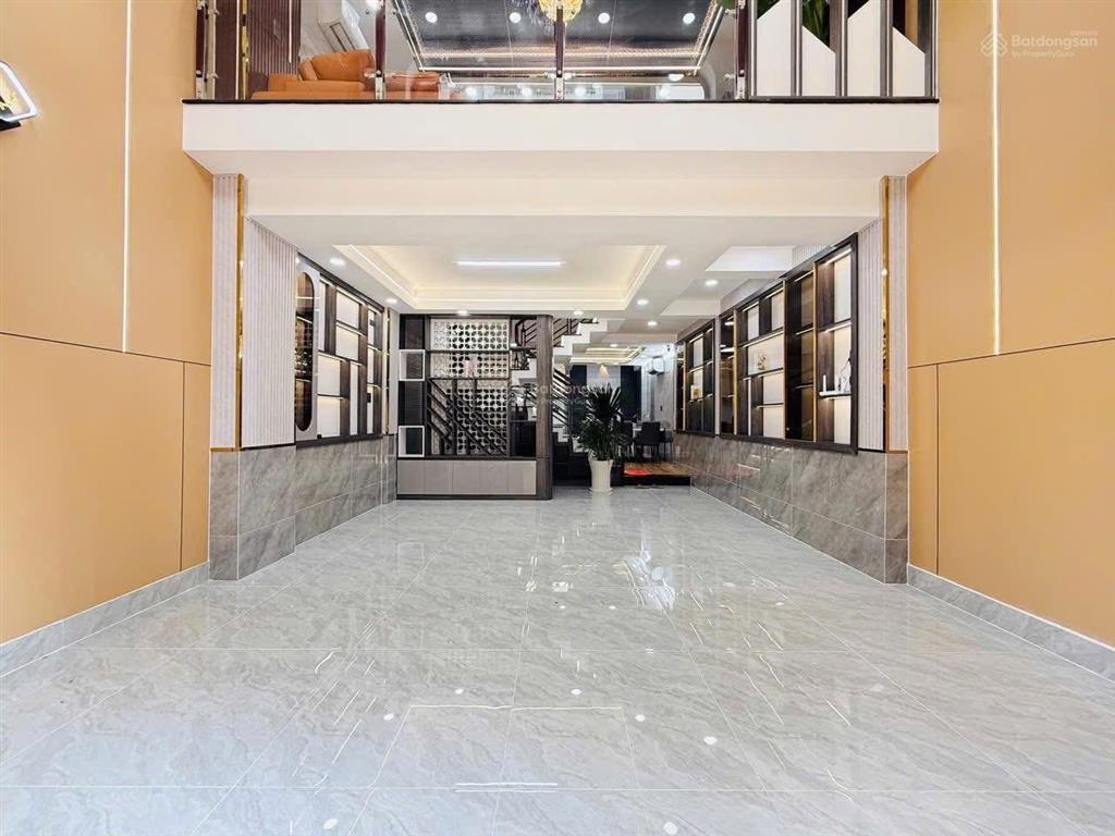 Căn nhà tâm điểm metro số 2 cmt8, p10, q3.giá 3 tỷ6 .dt 73m2, đang cho thuê làm văn phòng 22 tr/th