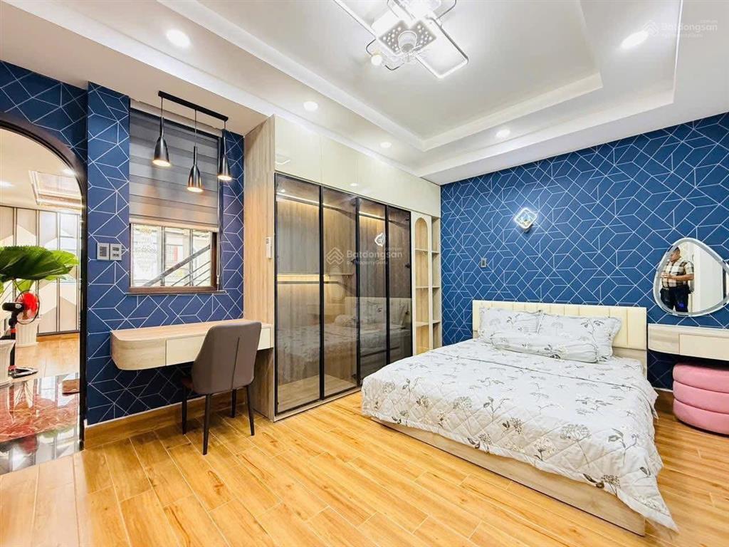 Căn nhà tâm điểm metro số 2 cmt8, p10, q3.giá 3 tỷ6 .dt 73m2, đang cho thuê làm văn phòng 22 tr/th