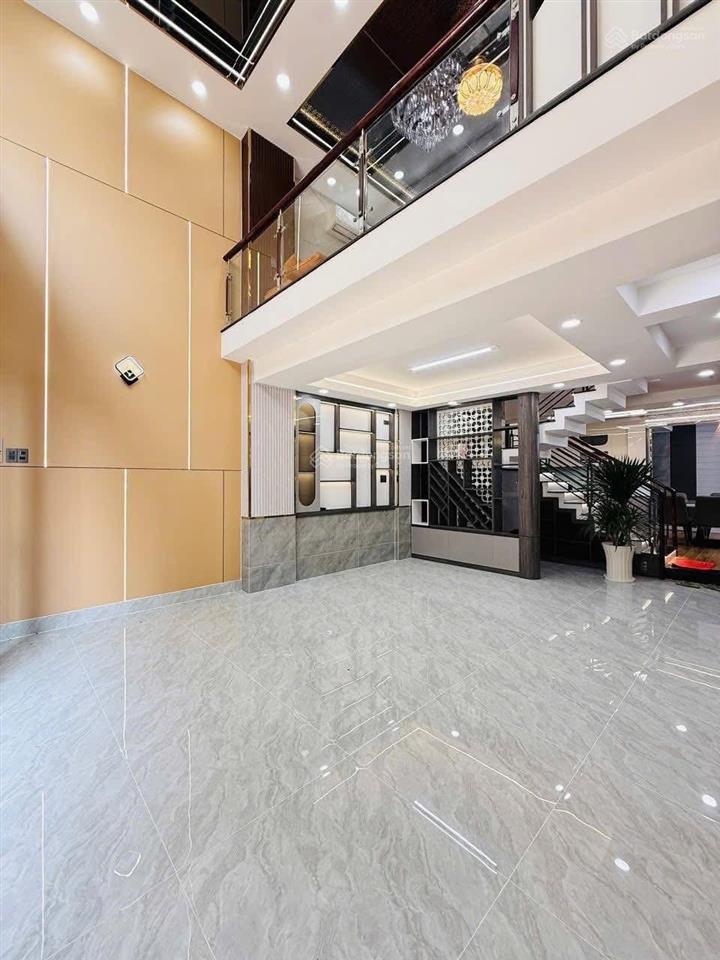 Căn nhà tâm điểm metro số 2 cmt8, p10, q3.giá 3 tỷ6 .dt 73m2, đang cho thuê làm văn phòng 22 tr/th