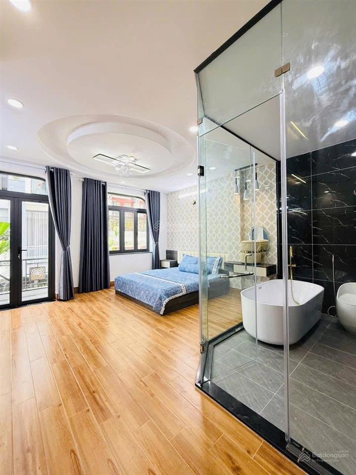 Căn nhà tâm điểm metro số 2 cmt8, p10, q3.giá 3 tỷ6 .dt 73m2, đang cho thuê làm văn phòng 22 tr/th