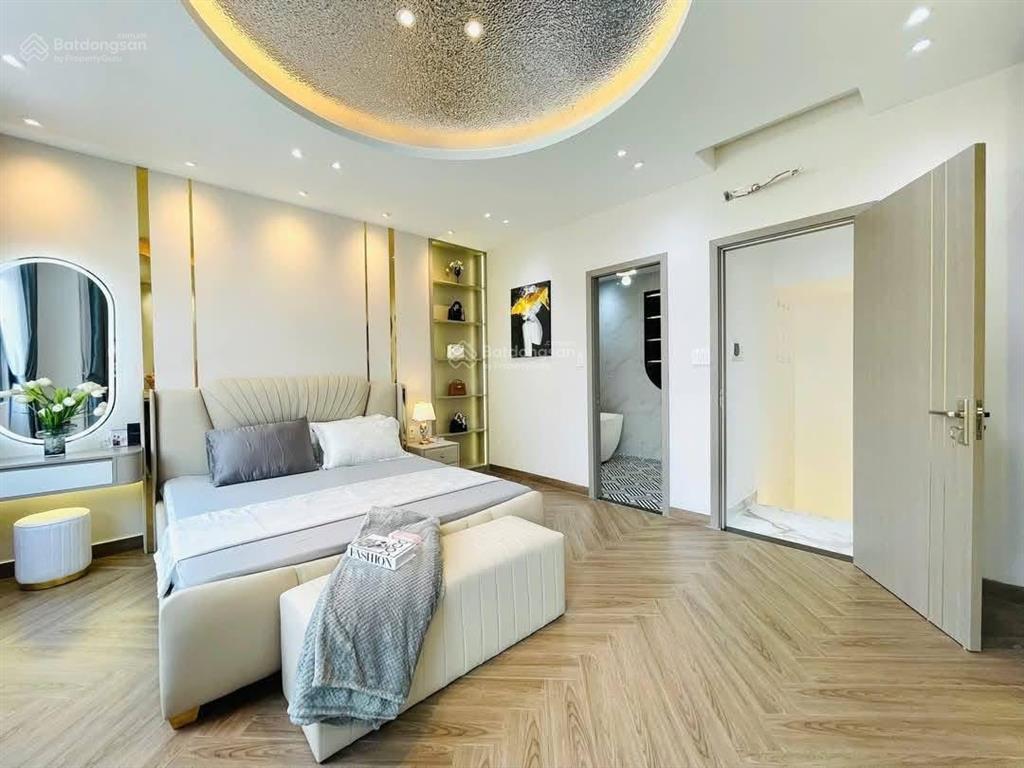 Chính chủ bán gấp nguyễn thượng hiền, p5, bình thạnh. dt 56m2, hđ thuê 26tr/th sổ riêng
