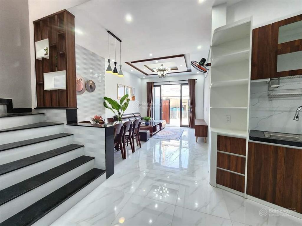 Giá giảm mạnh 85m2 khuông việt, p.phú trung,q.tân phú, đang cho thuê,18tr/tháng gía 2tỷ85 sổ riêng
