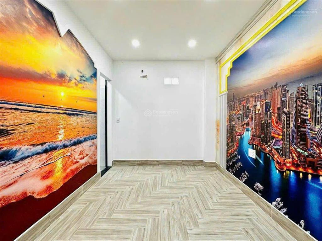 Định cư mỹ bán nhanh nhà lê văn sỹ q3 thuê tốt 24 tr/th.dt 56 m2.gía 3 tỷ 75 , sổ hồng riêng
