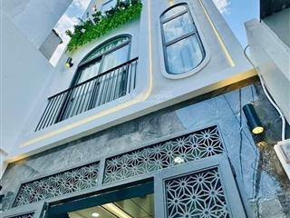 Bán gấp nhà đẹp ở ngay võ liêm sơn, phường 4, quận 8. dt 80m2,giá 3 tỷ 8 sổ hồng chính chủ