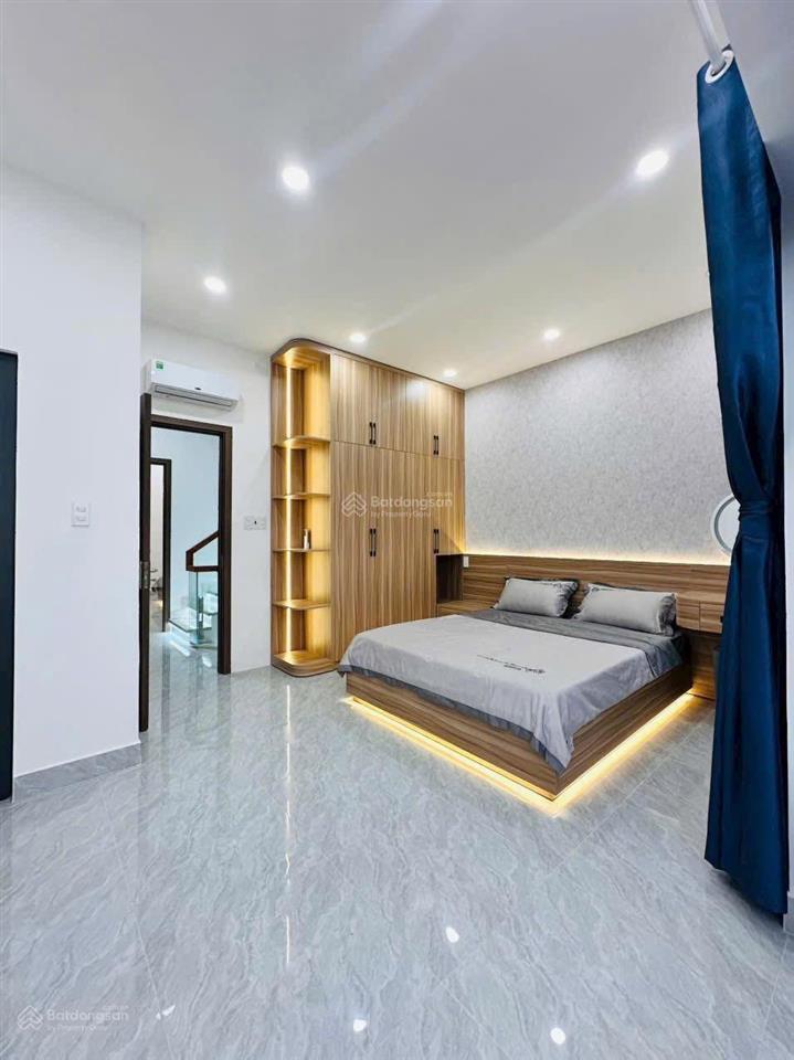 Bán gấp nhà đường 3/2, p11, q10, 86m2, có hợp đồng thuê 30tr/th, sổ hồng riêng