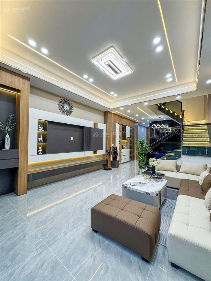 Siêu phẩm hẻm 5m tôn thất thuyết, p. xóm chiếu q4,dt 82m2 ,giá 3 tỷ 2 hd thuê24tr/th sổ hồng riêng