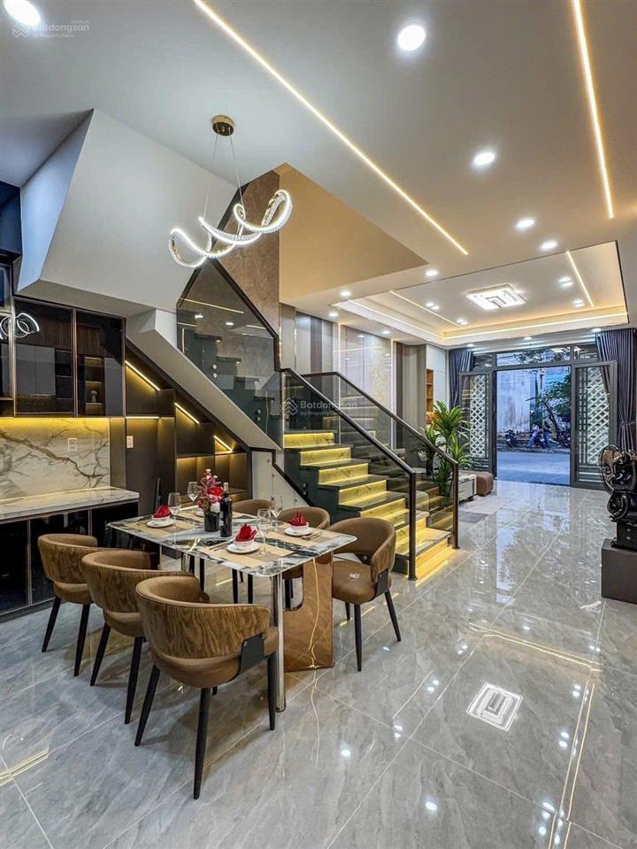 Siêu phẩm hẻm 5m tôn thất thuyết, p. xóm chiếu q4,dt 82m2 ,giá 3 tỷ 2 hd thuê24tr/th sổ hồng riêng