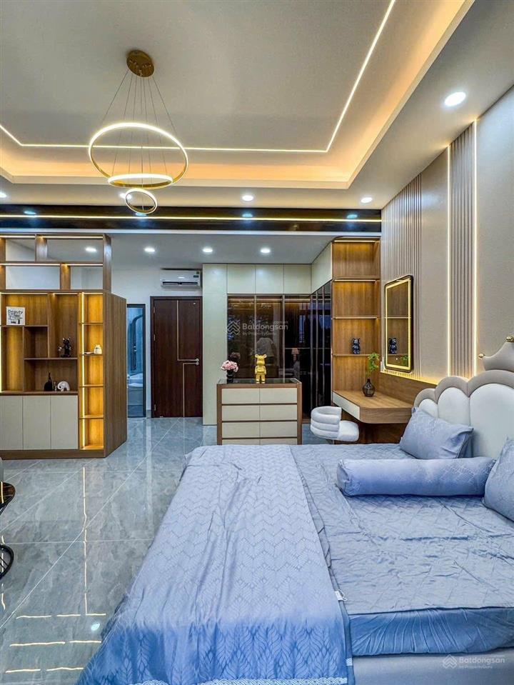 Siêu phẩm hẻm 5m tôn thất thuyết, p. xóm chiếu q4,dt 82m2 ,giá 3 tỷ 2 hd thuê24tr/th sổ hồng riêng