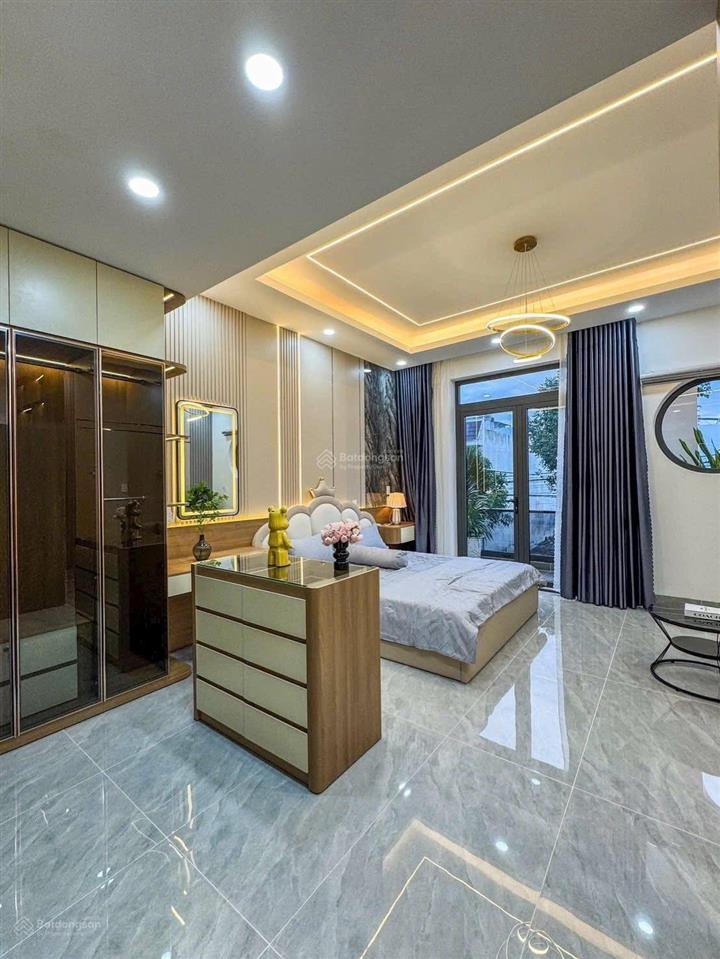 Siêu phẩm hẻm 5m tôn thất thuyết, p. xóm chiếu q4,dt 82m2 ,giá 3 tỷ 2 hd thuê24tr/th sổ hồng riêng