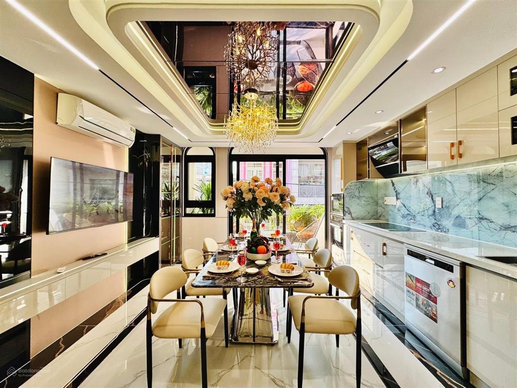 Bán nhà chính chủ lý thường kiệt, phường tân hòa, tân bình. dt 96m2 /4tỷ120 hđ 26tr/th, sổ sẵn
