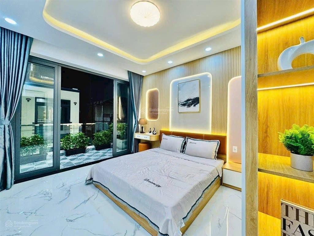 Tôi chính chủ bán nhà 82m2, giá 3,65 tỷ tại ngô thời nhiệm, p 5, q3,hđ thuê 24tr/th ,sổ sẳn