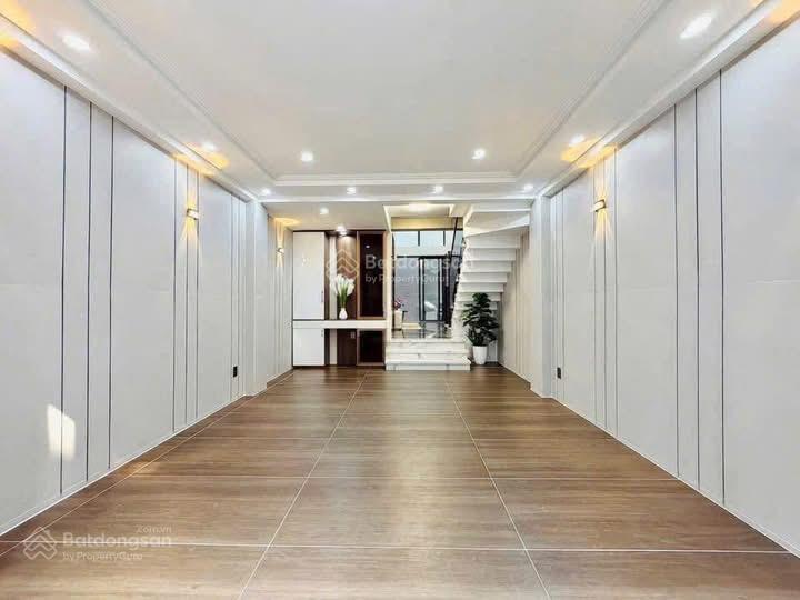 Bán nhà riêng 3 tầng tại tô hiến thành,q10 giá 3,75 tỷ, 87m2, 4pn, 3wc, quận 10,có sổ sẳn