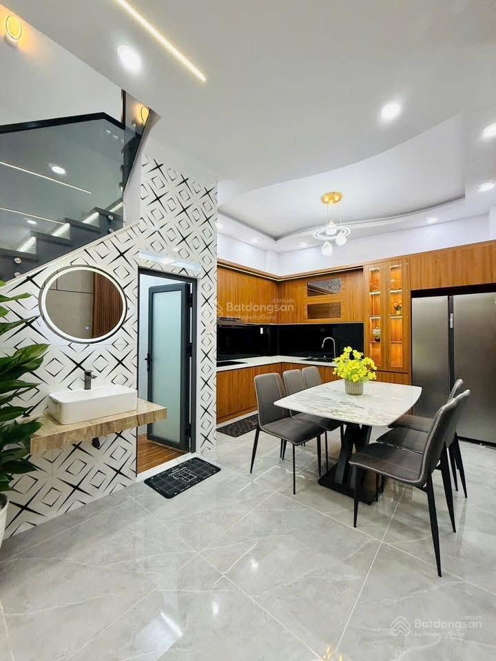 Bán nhà tốt mong gặp người tốt tại phổ quang, p2, q tân bình, dt 86,9m² có sổ sẵn