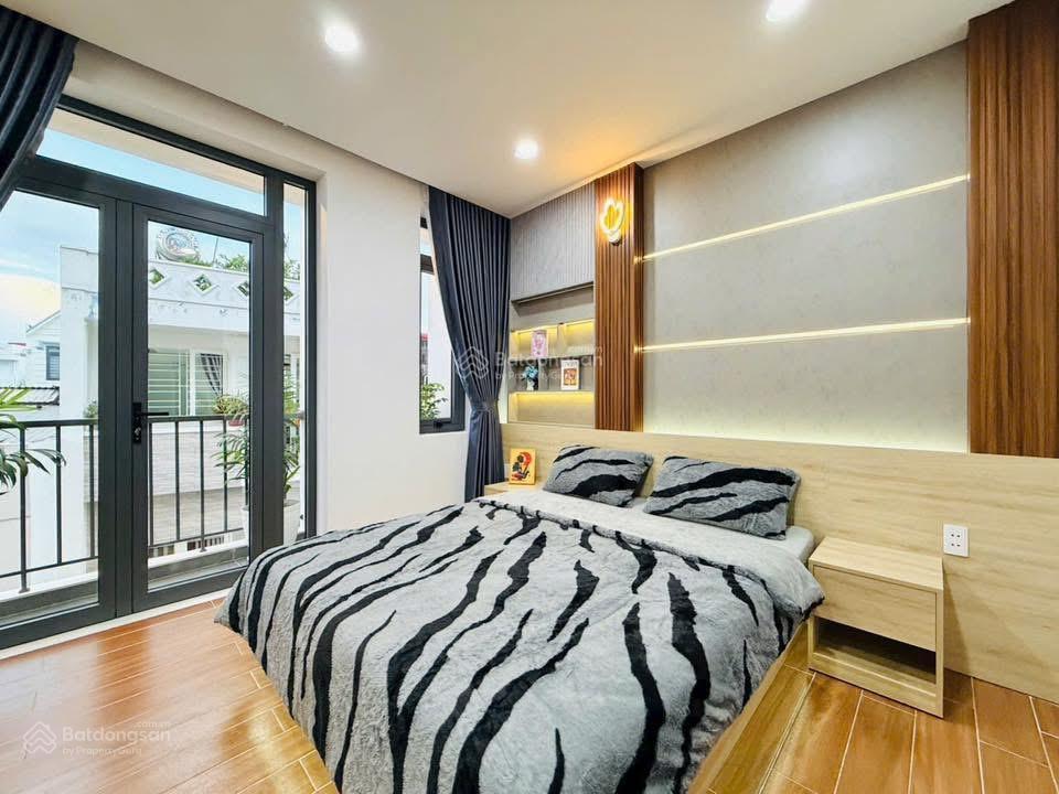Bán nhà tốt mong gặp người tốt tại phổ quang, p2, q tân bình, dt 86,9m² có sổ sẵn