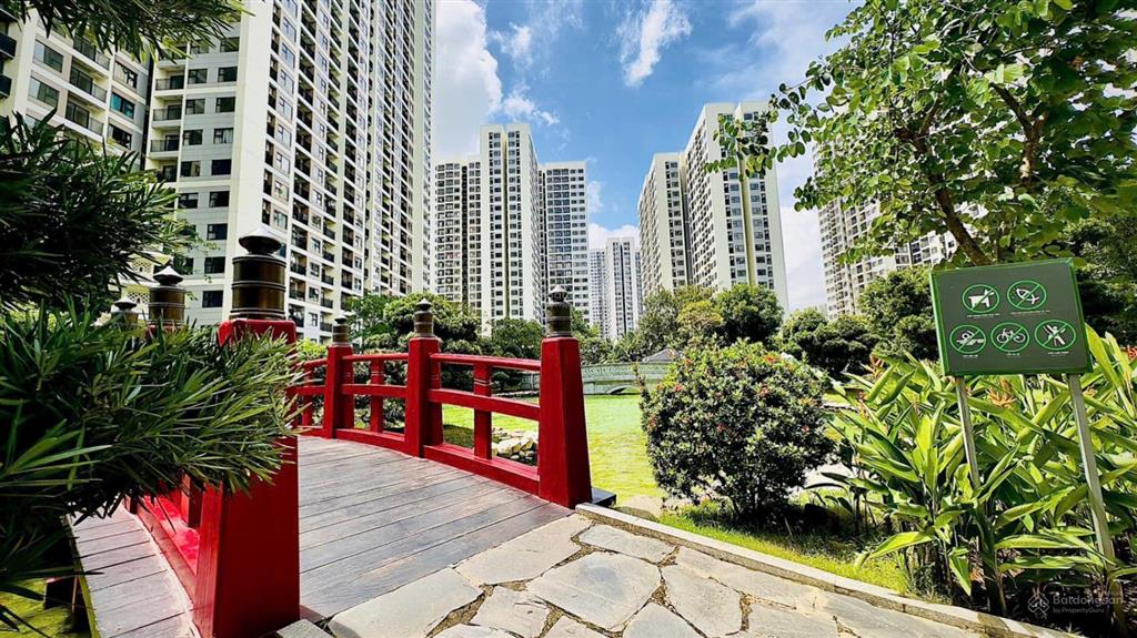 Căn 2pn+1 70m2 giá sau ưu đãi cđt chỉ ~3,3 tỷ view trực diện hồ bơi + hồ cá koi & vườn nhật cực đẹp