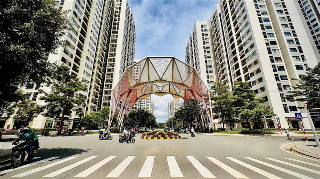 Căn 2pn+1 70m2 giá sau ưu đãi cđt chỉ ~3,3 tỷ view trực diện hồ bơi + hồ cá koi & vườn nhật cực đẹp