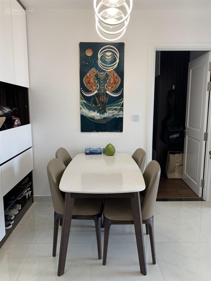 Bán cc hoàng tháp plaza, 5,6tỷ, 115m2, 3pn + 2wc, đầy đủ nội thất, giá cực chất