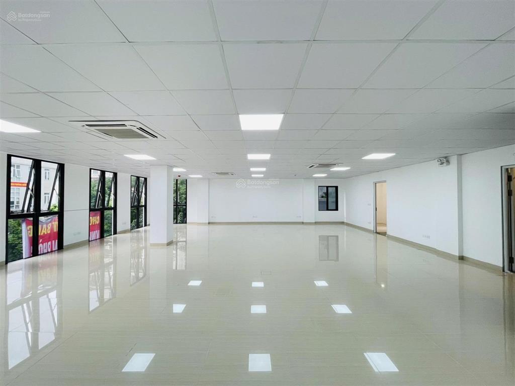 Hot! văn phòng cho thuê tại mặt phố miếu đầm, giá chỉ từ 19tr999, diện tích 110m2