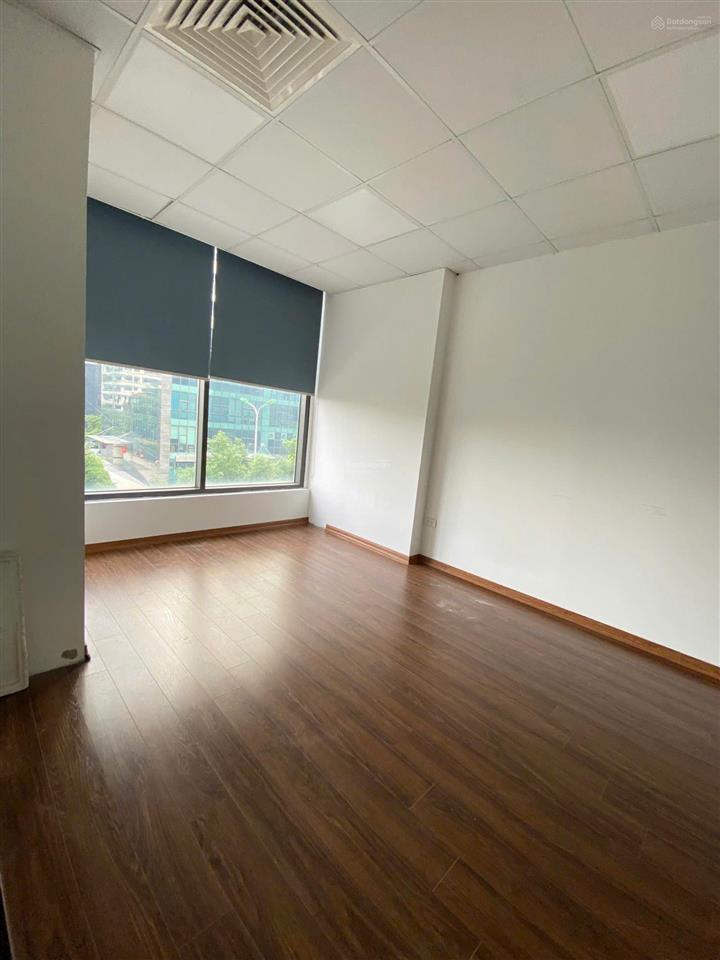 Cho thuê văn phòng 130m² văn phòng ngoại giao đoàn full nội thất, giá chỉ 200k/m² vào là làm