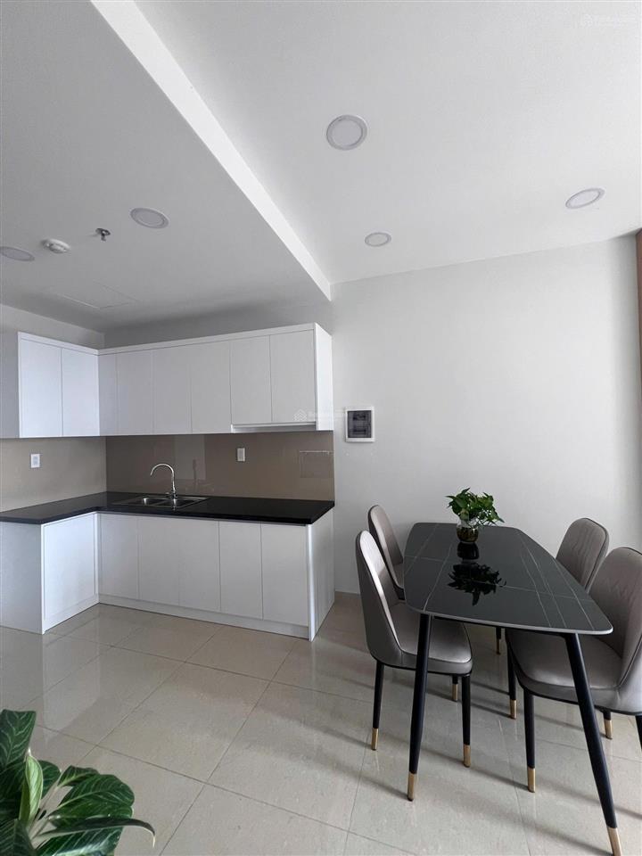 Chính chủ bán căn 2pn2wc 60m2 full nội thất chỉ 2,55 tỷ view cực đẹp