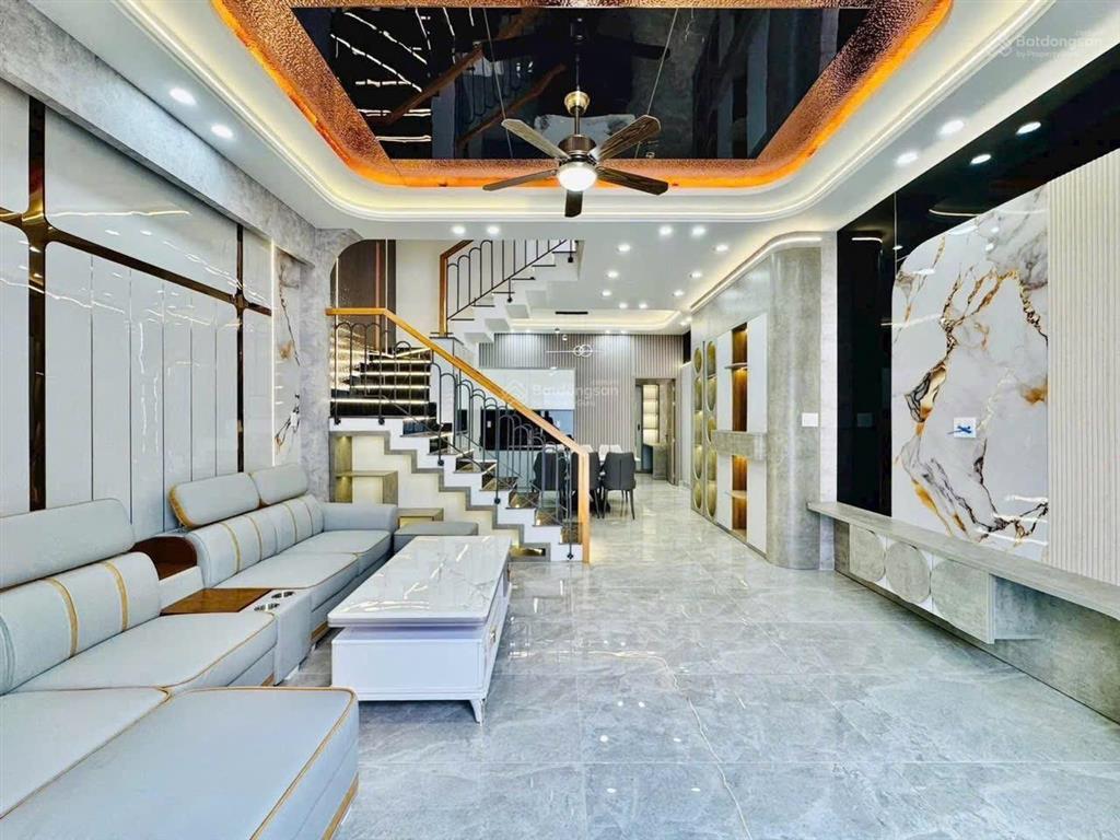 Nhà trệt 2 lầu giá khu vực hot hit dt 36,5m2 đường chu văn an phường 12 q. bình thạnh