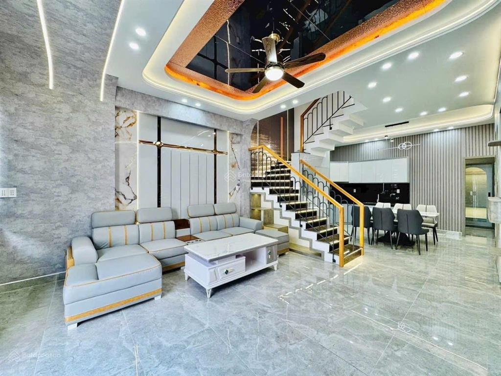 Nhà trệt 2 lầu giá khu vực hot hit dt 36,5m2 đường chu văn an phường 12 q. bình thạnh