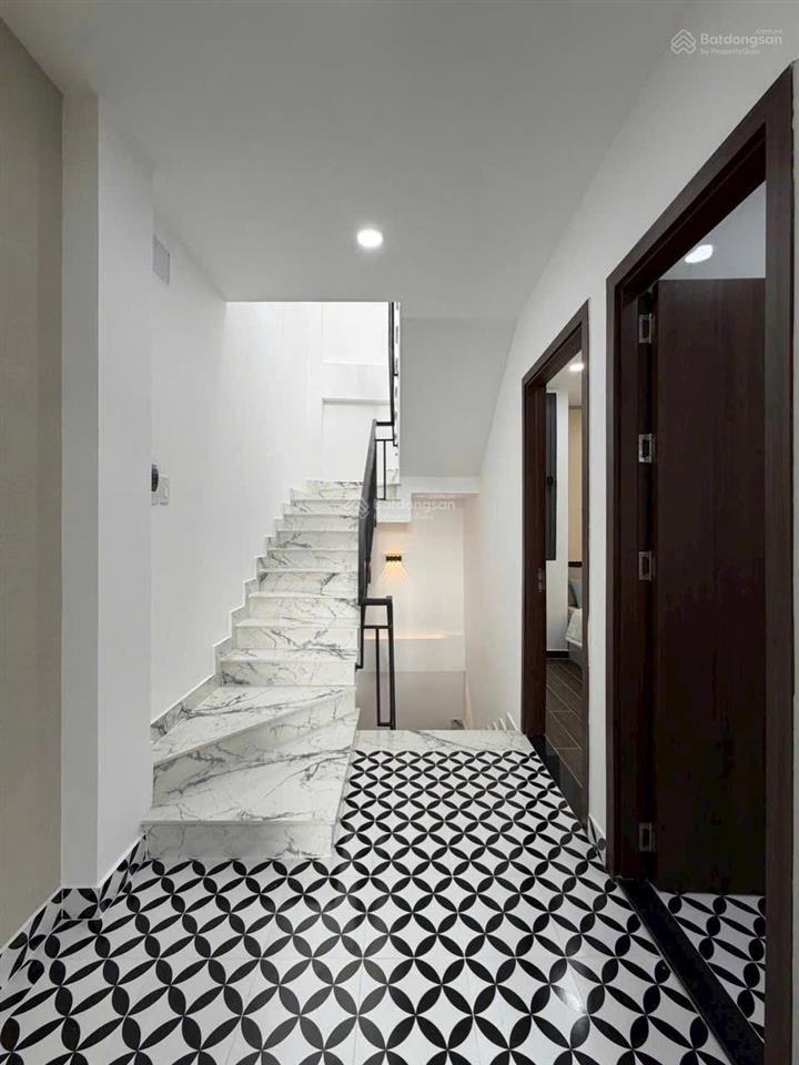 Dượng sáu cần bán gấp nhà dt 40,4m2 đường phan văn trị p2 q5