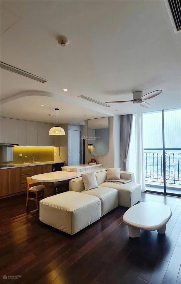 Chính chủ bán căn hộ 3pn dt 120m², tại chung cư hc golden city, full nội thất đẹp, giá 13,7 tỷ