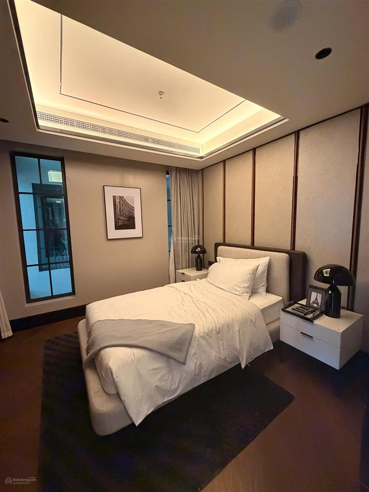 Chính chủ bán căn hộ dt 141m2, bc đông nam tại chung cư cao cấp the grand hà nội, giá thương lượng