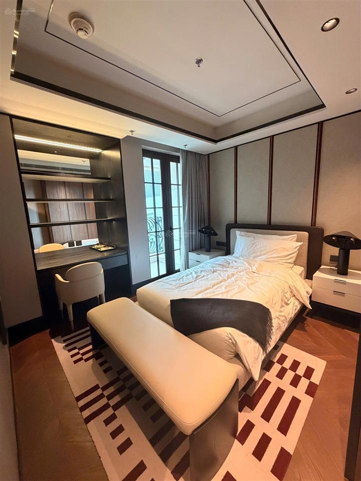 Chính chủ bán căn hộ dt 141m2, bc đông nam tại chung cư cao cấp the grand hà nội, giá thương lượng