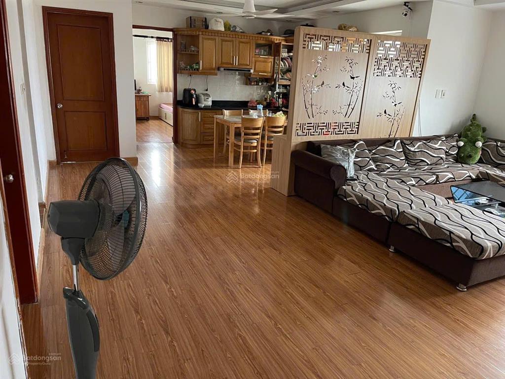 Chính chủ bán căn góc 3pn, dt 112m2 tại tòa nhà 282 lĩnh nam, tầng cao, giá 61 triệu/m2