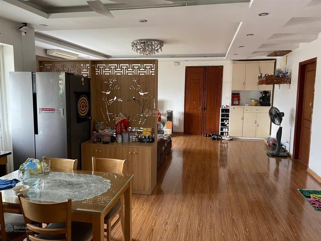 Chính chủ bán căn góc 3pn, dt 112m2 tại tòa nhà 282 lĩnh nam, tầng cao, giá 61 triệu/m2