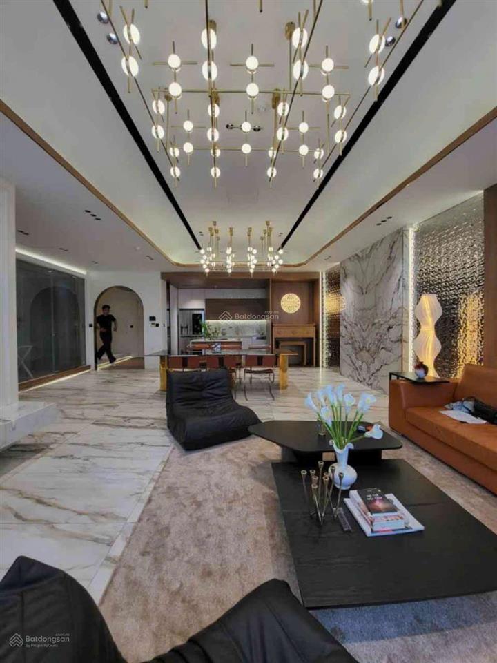 Chính chủ bán căn penthouse duplex cc mipec, view trọn sông hồng và phố cổ, dt 226m2, giá 36,8 tỷ