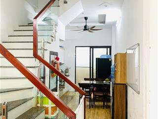 Bán nhà riêng tại giang biên, gần trường cấp 1,2 lê quý đôn, dt 42m2, giá chỉ 7,1 tỷ