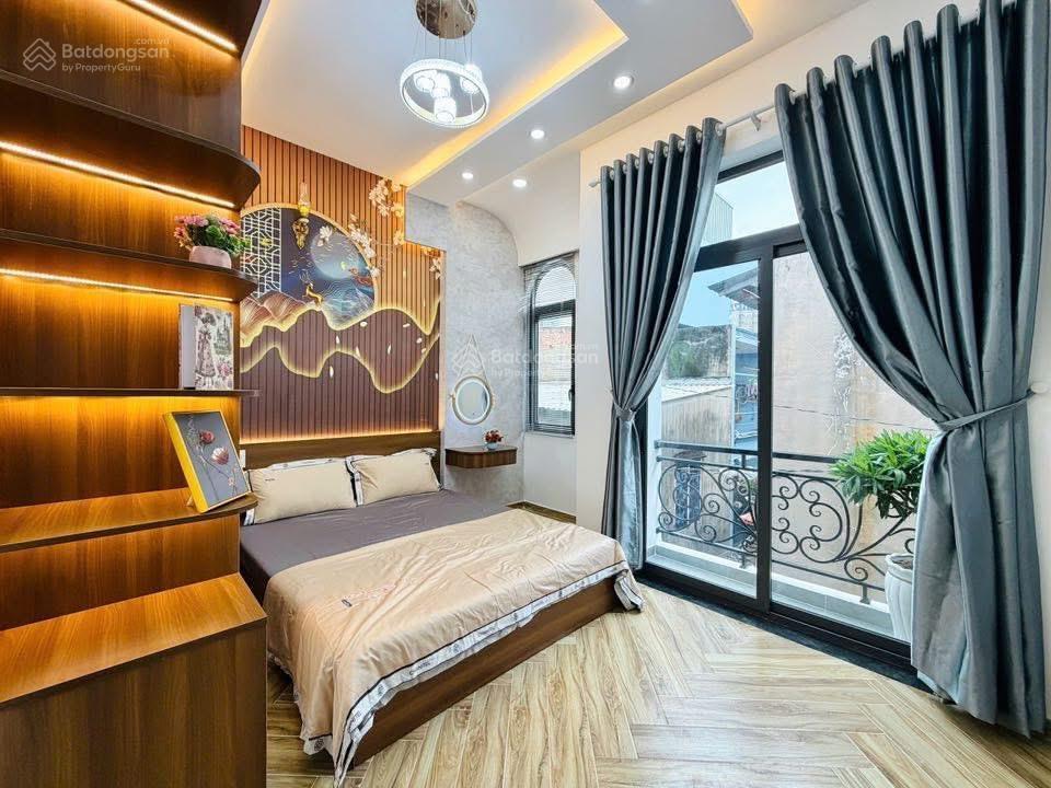 Chú sáu bán gấp nhà đường lê quang định p1 gò vấp, 3 phòng ngủ, hẻm ôtô  sổ hồng riêng