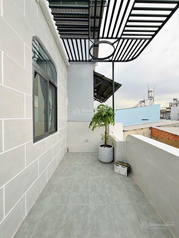 Chú sáu bán gấp nhà đường lê quang định p1 gò vấp, 3 phòng ngủ, hẻm ôtô  sổ hồng riêng