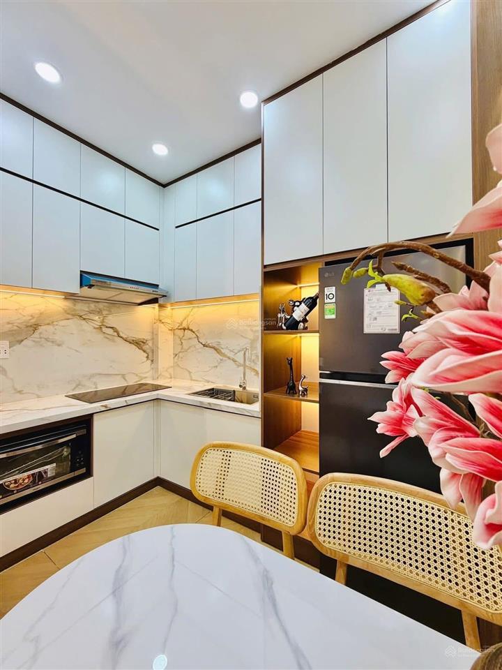 Chính chủ gửi bán nhà hẻm ô tô đường hậu giang phường 12, quận 6, sổ hồng riêng, 52m2