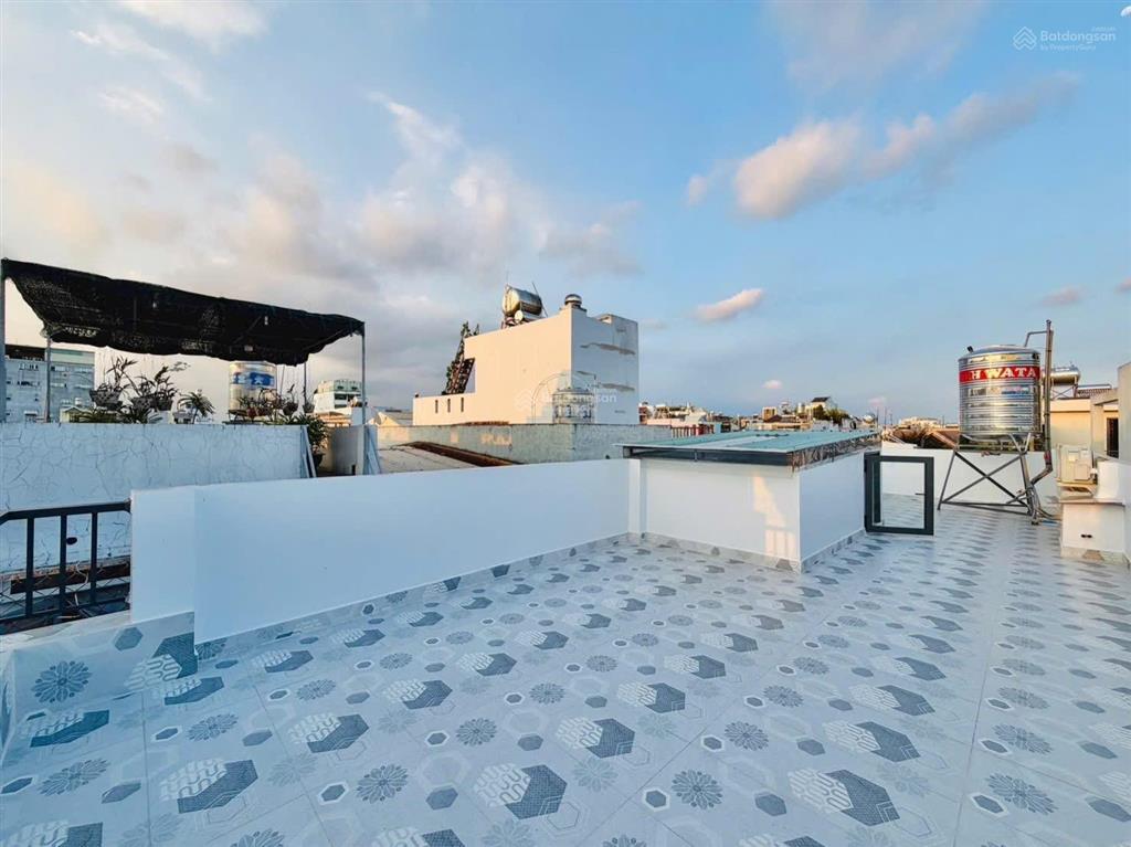 Chủ đi nước ngoài cần bán gấp 30m2 đường nguyễn biểu quận 5  sổ hồng riêng