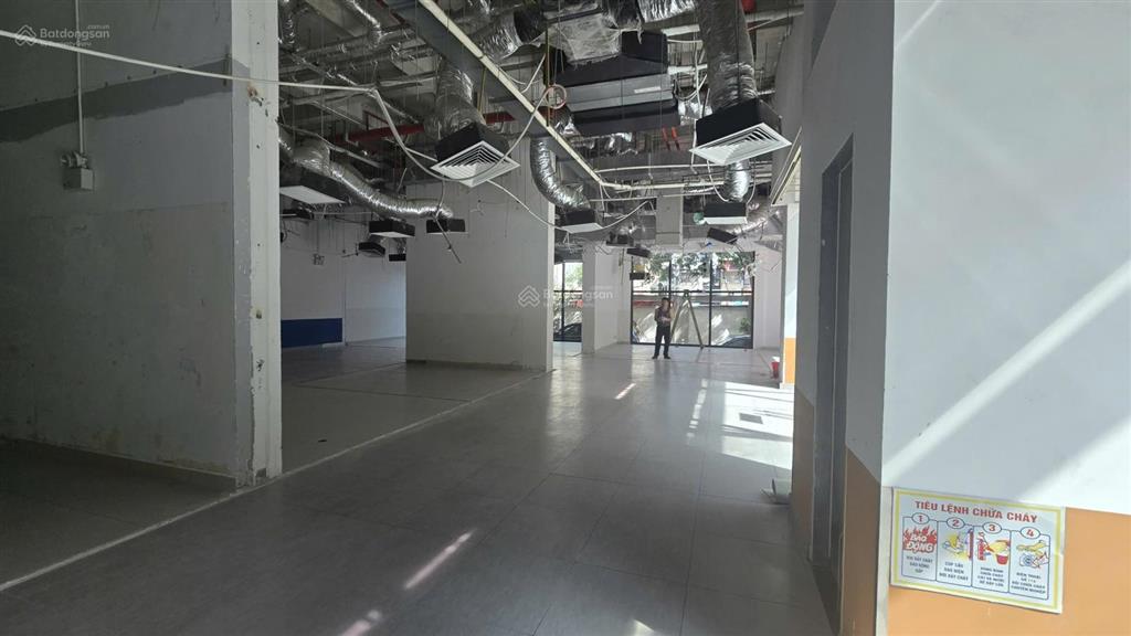 Chính chủ cho thuê shophouse 350m2 tại số 47, goldseason thanh xuân