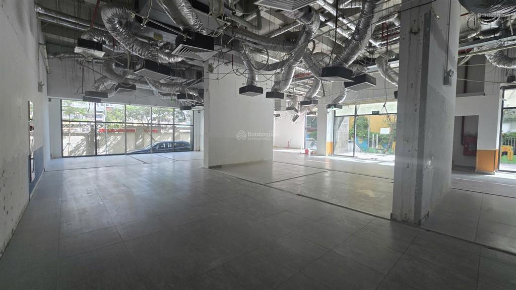 Chính chủ cho thuê shophouse 350m2 tại số 47, goldseason thanh xuân