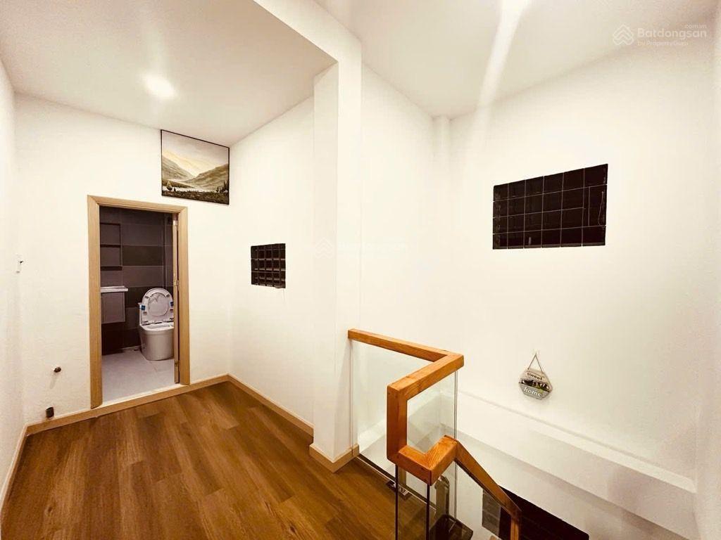 Bán nhà khu vip  nguyễn trọng tuyển  tân bình  32m2  3 tầng  4.65 tỷ