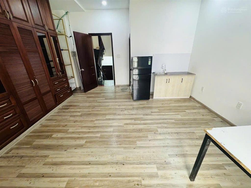 Cho thuê căn hộ mới tại khu trung sơn 25m2, sàn gỗ, đầy đủ nội thất, tự do giờ giấc. 4,3 triệu/th