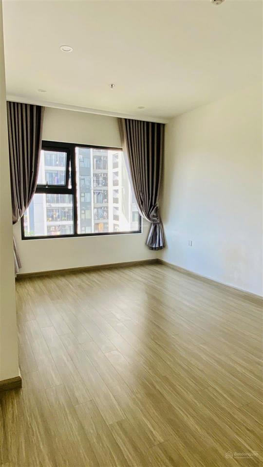 Chính chủ cho thuê căn góc 3pn2vs 82m2 tại toà sa1 vinsmart city  12,5 triệu/tháng