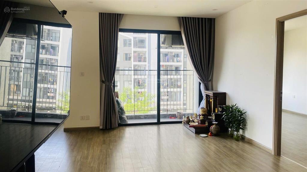 Chính chủ cho thuê căn góc 3pn2vs 82m2 tại toà sa1 vinsmart city  12,5 triệu/tháng